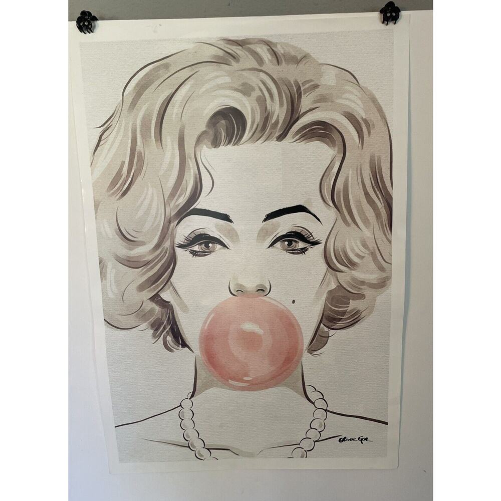 Oliver Gal Art Print Marilyn Monroe Pink Bubble‎ Gum Unframed Glam Movie Star